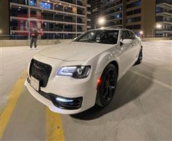 کرایسلەر 300